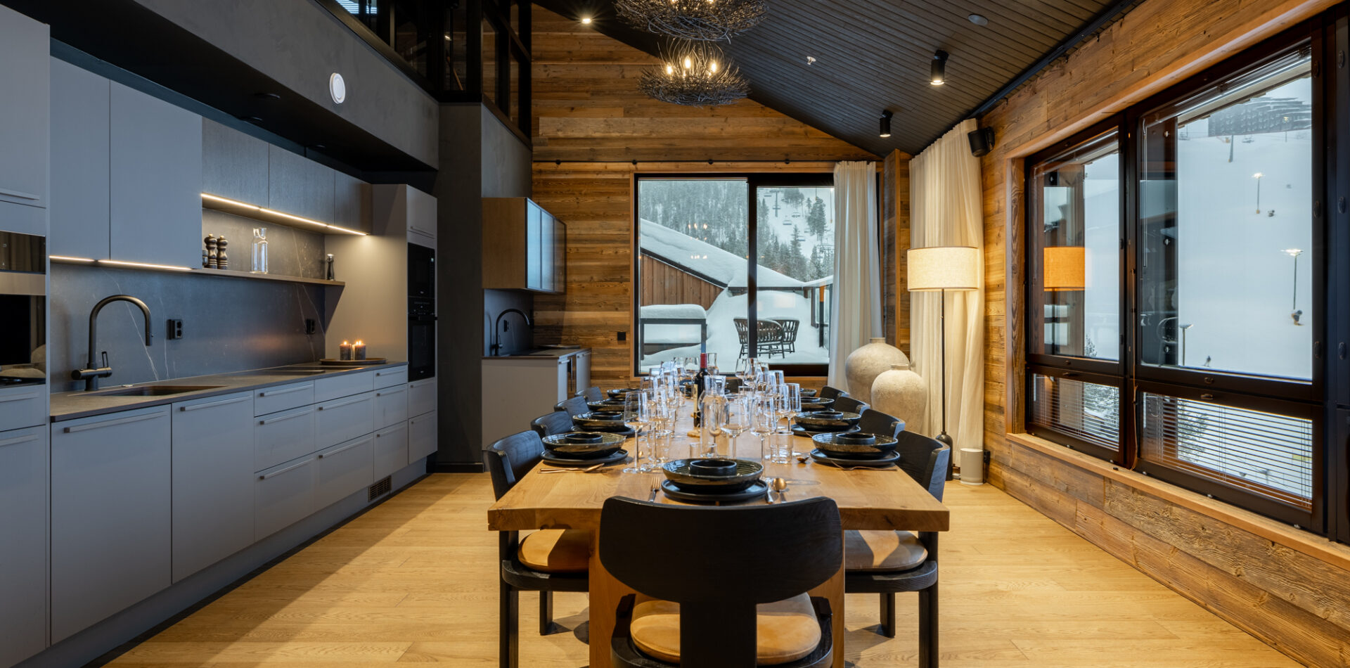 Luxury Penthouse (4)