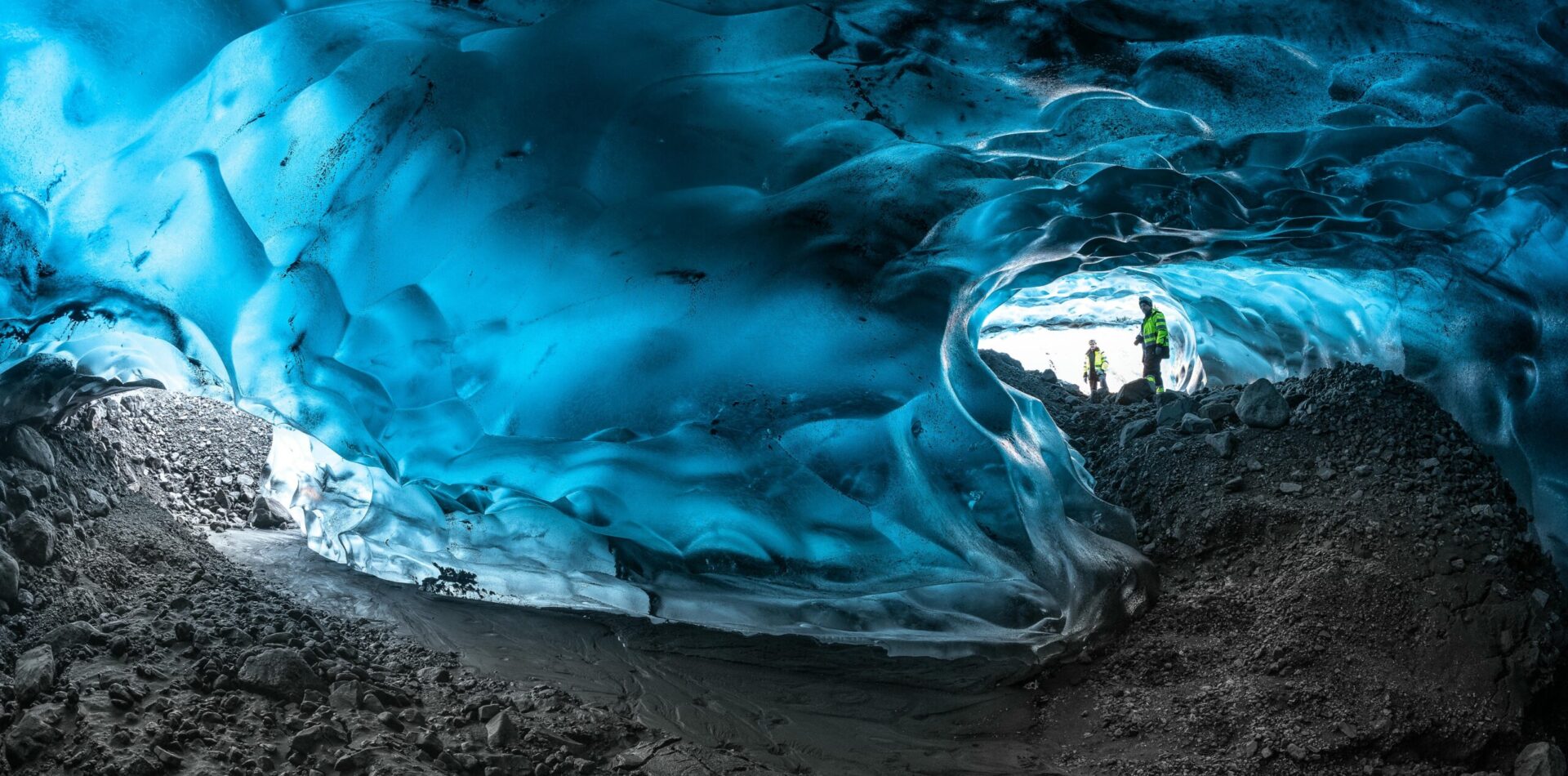 Ice Cave Skaftafell (2)